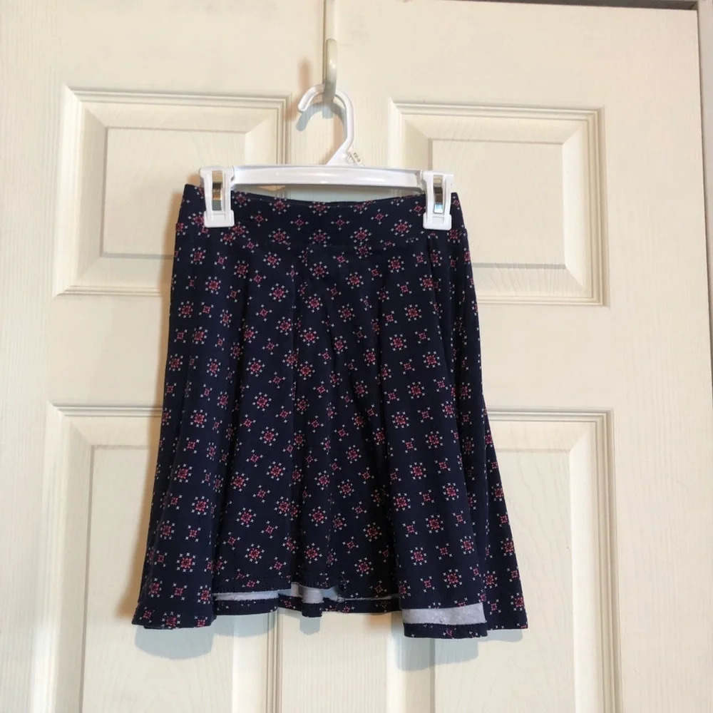 SO Women’s XS Skater Skirt Size Blue Pattern Floral Flowers GUC Circle Mini